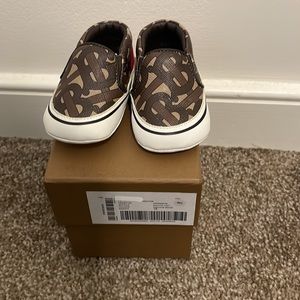 Baby Burberry shoes